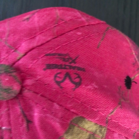 Used (Womens) Realtree Hat - Picture 2 of 5